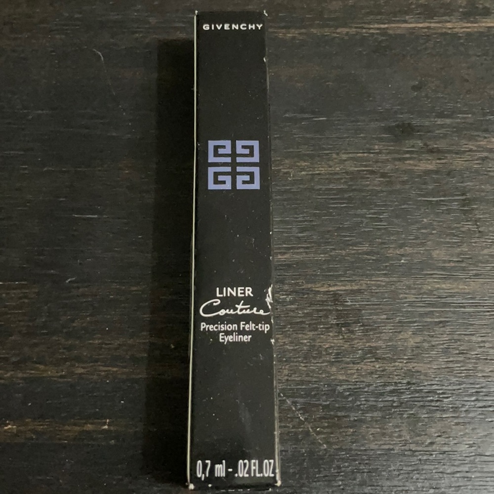 Givenchy liner